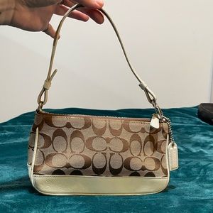 COACH Shoulder Bag Vintage